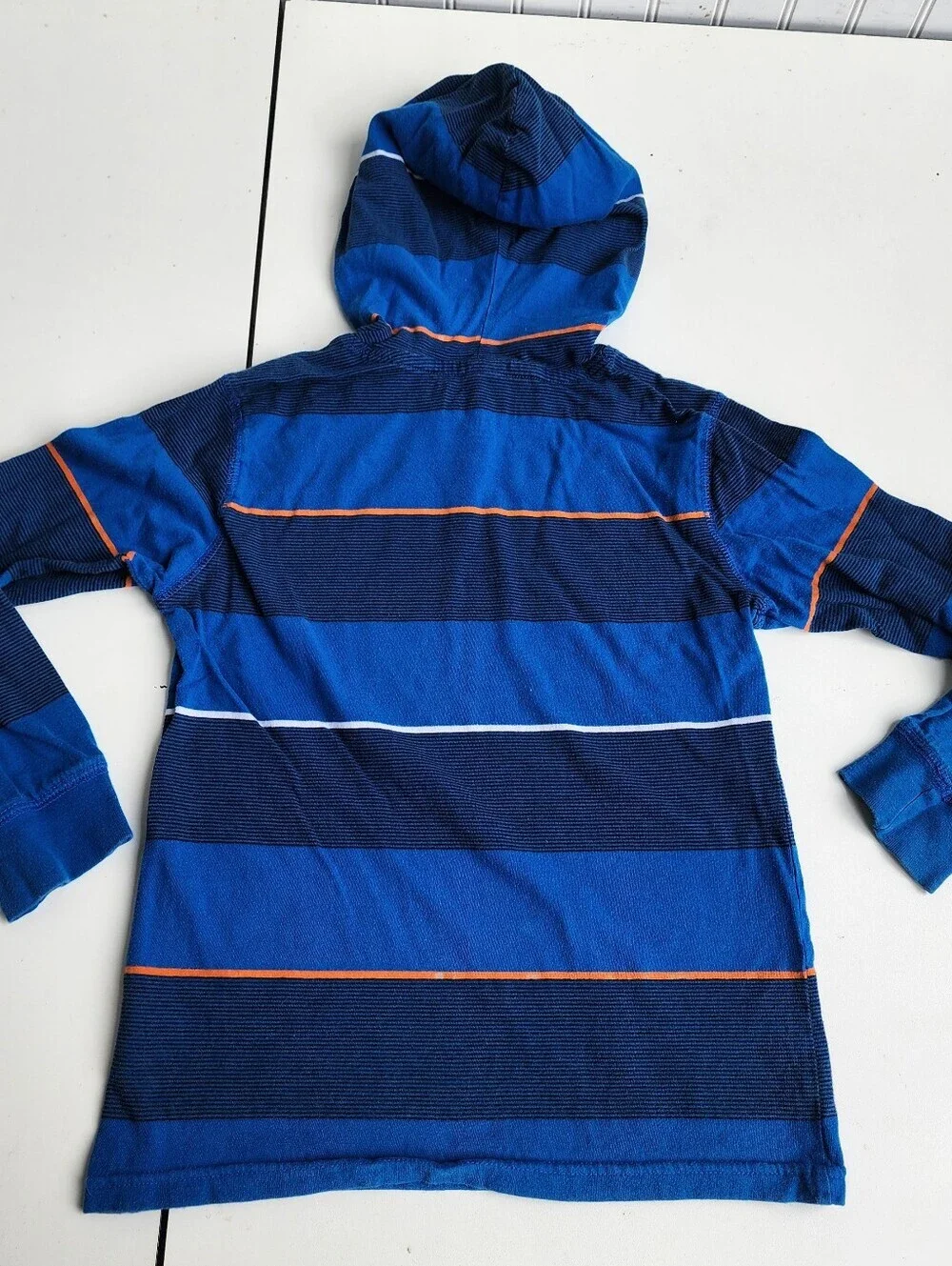 Lot Of 4 Boys Long Sleeve Shirts Gap Wrangler Tee Sweatshirt Hooded M (8-9)